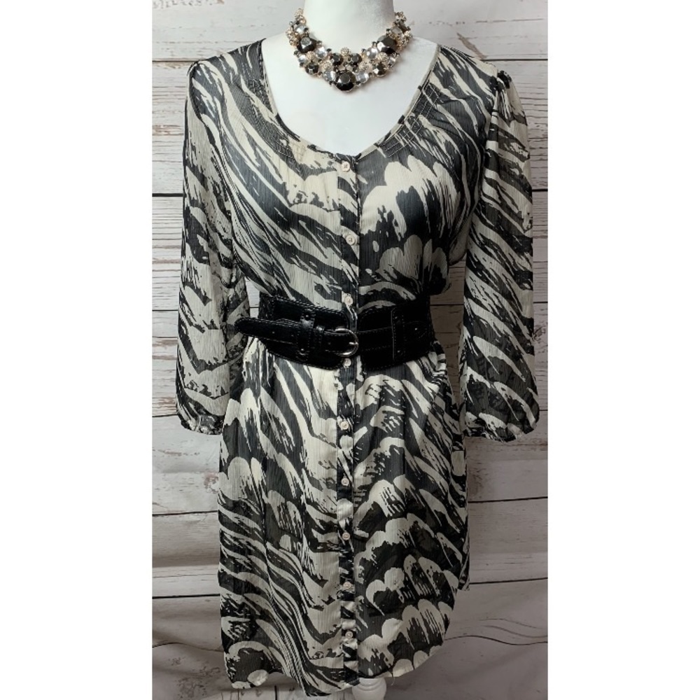 EUC Express Button Down Sheath Dress/Cover-Up